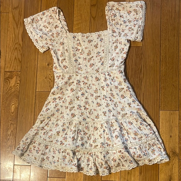American Eagle Outfitters Dresses & Skirts - American Eagle Outfitters White Floral Mini Dress